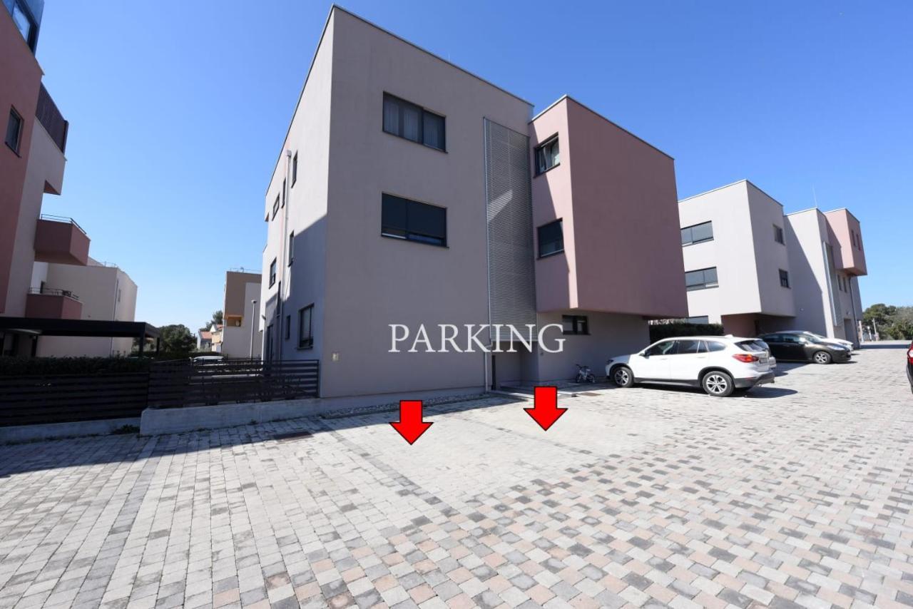 Novi Apartman Franka Appartement Zadar Buitenkant foto