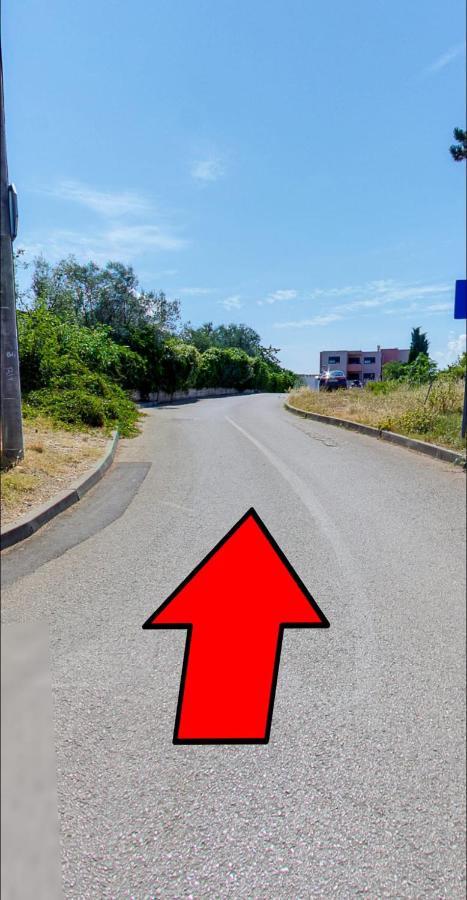 Novi Apartman Franka Appartement Zadar Buitenkant foto