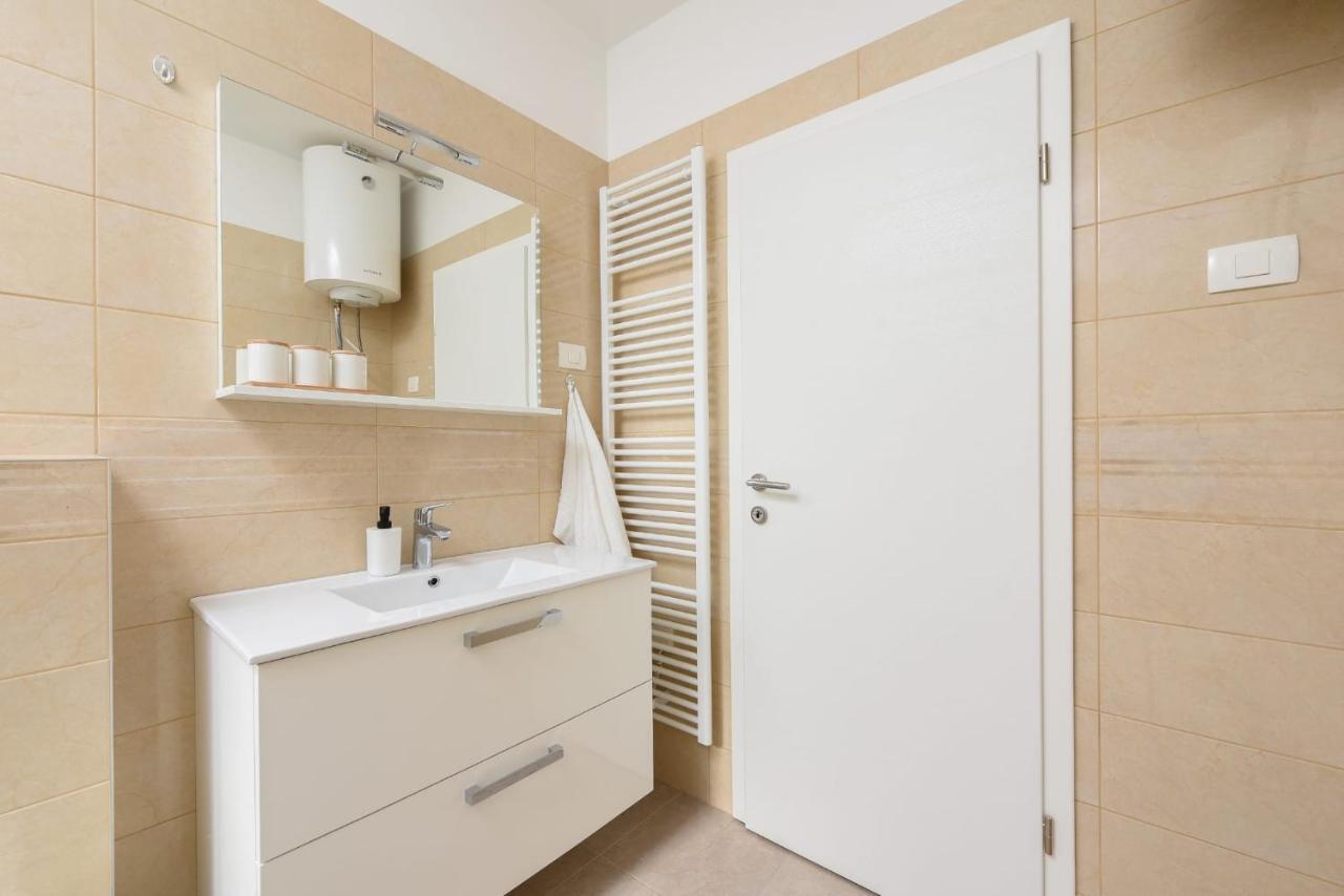 Novi Apartman Franka Appartement Zadar Buitenkant foto